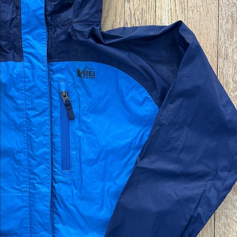 REI COOP Two-Tone Blue Hooded rain Jacket size large (14-16) - Picture 3 of 12